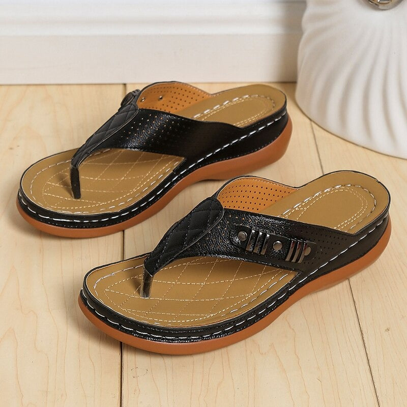 LP | Modern, lightweight sandals