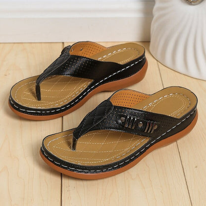 LP | Modern, lightweight sandals