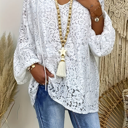 Blouse - Long sleeves and lace details