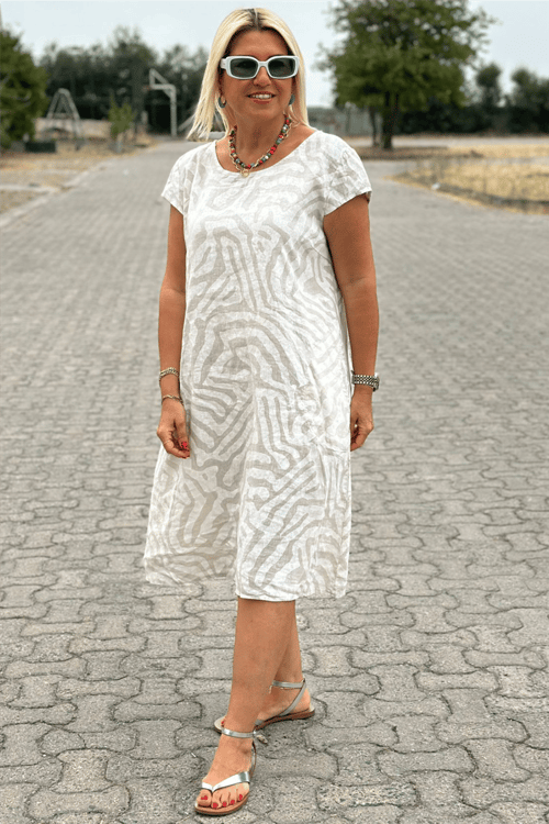 LP | Mid-length viscose dress with zebra print and round neckline