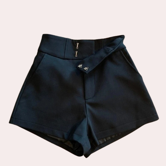 Sigrid - Elegant shorts for women