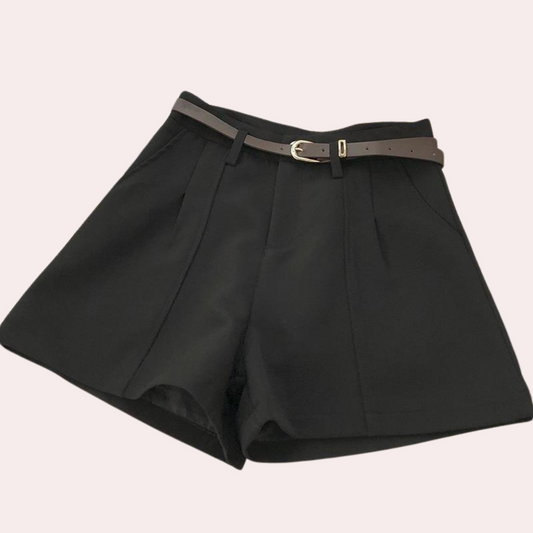 Klaras - Elegant wide-leg shorts for women