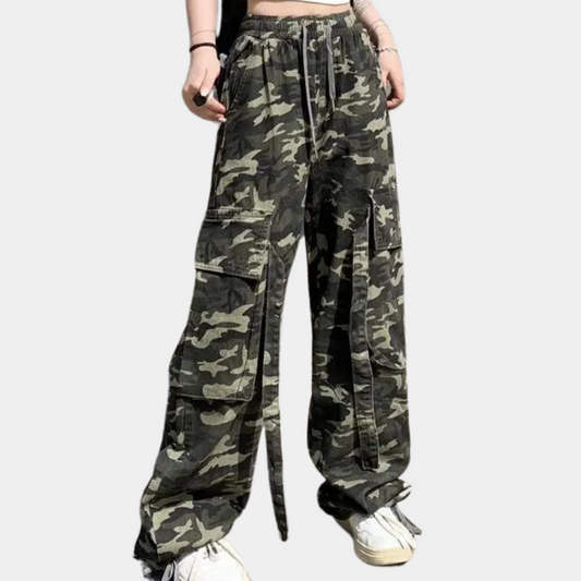Modern camouflage pants-with-high-waist for women