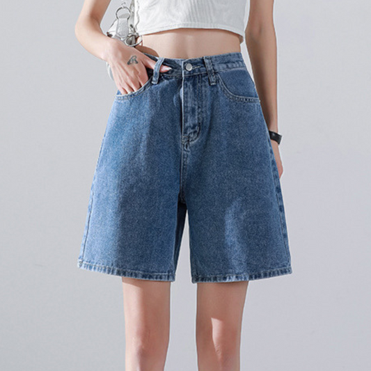 Liesel - Trendy denim shorts for women