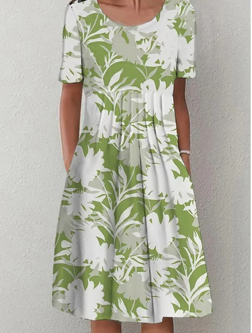 LP | Fitted Floral Dress