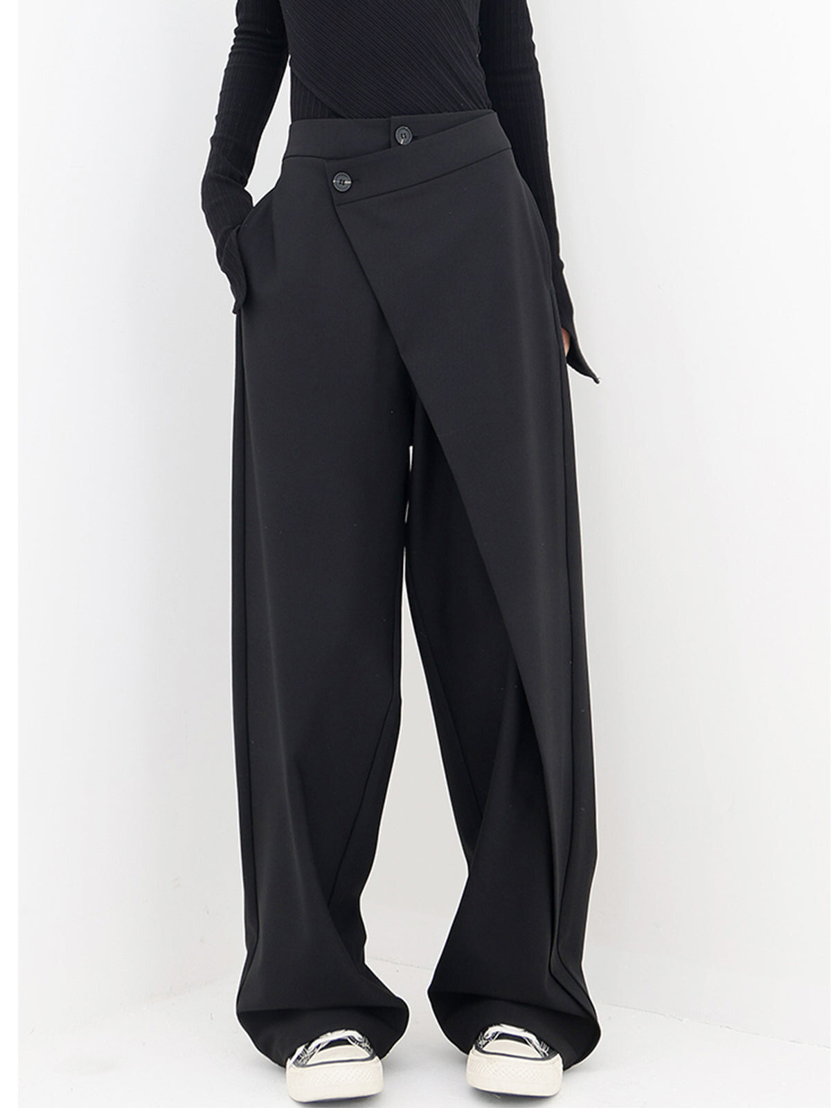 Zevia - Loose-fitting, elegant pants for women