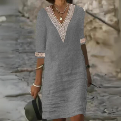 LP | Elegant vintage dress with v-neckline