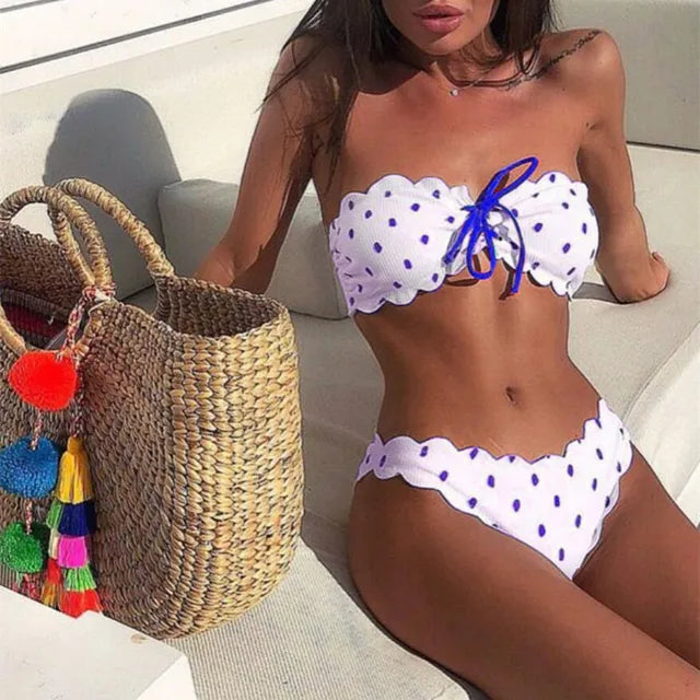 Loes - Polka dot bikini