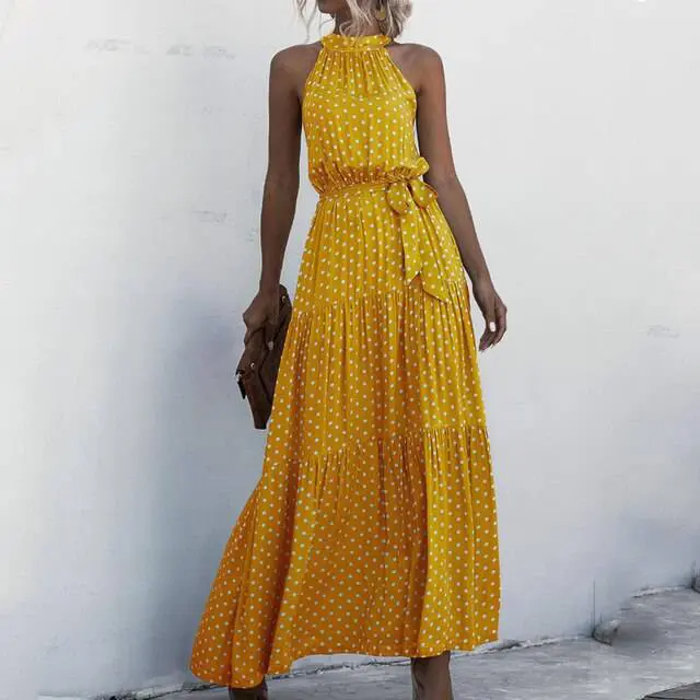 LP | Strapless maxi dress with floral print.