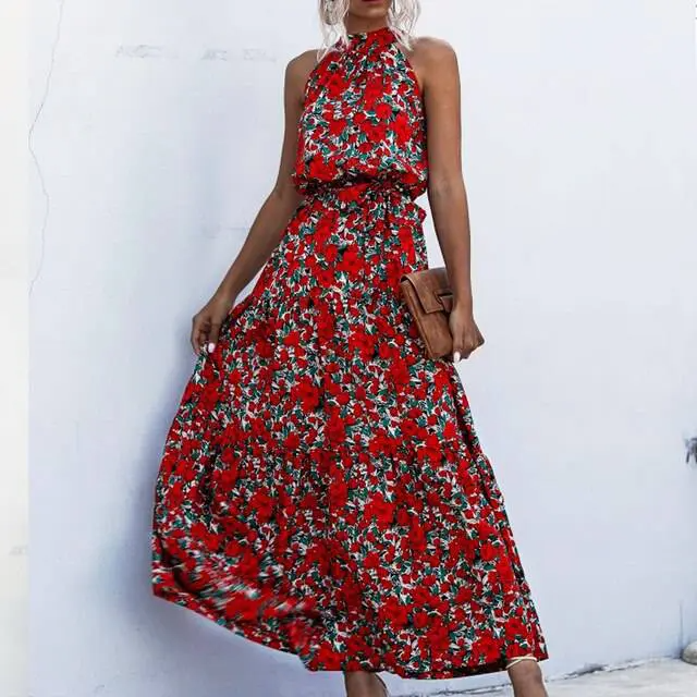 LP | Strapless maxi dress with floral print.