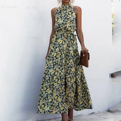 LP | Strapless maxi dress with floral print.