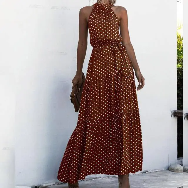 LP | Strapless maxi dress with floral print.