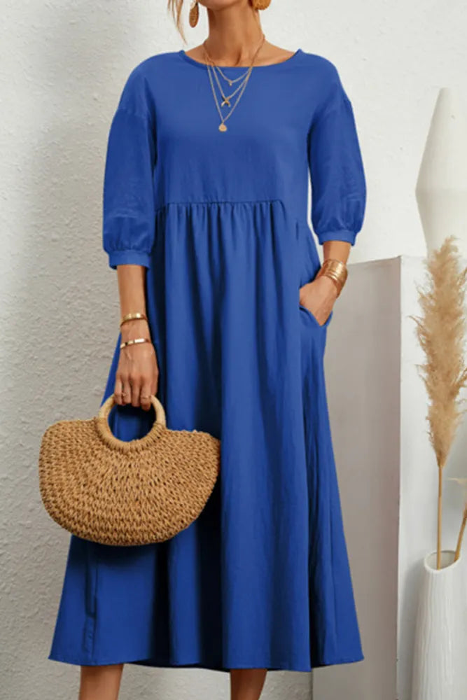LP | Simple casual dress with O-neckline and A-line.