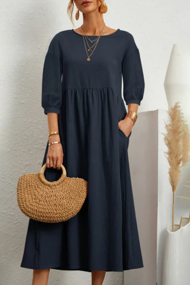 LP | Simple casual dress with O-neckline and A-line.