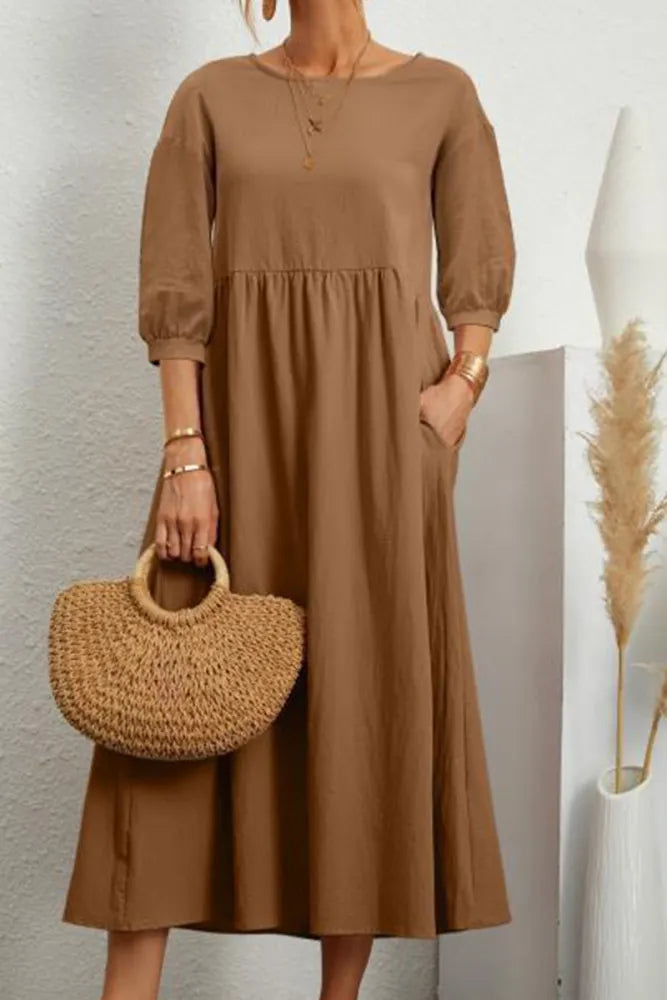 LP | Simple casual dress with O-neckline and A-line.