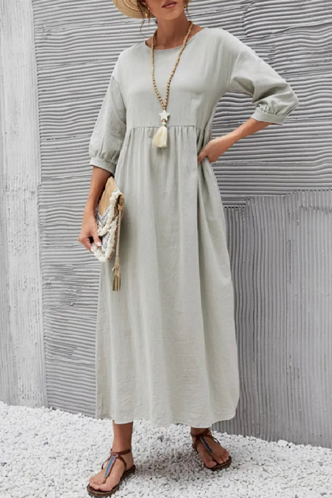 LP | Simple casual dress with O-neckline and A-line.