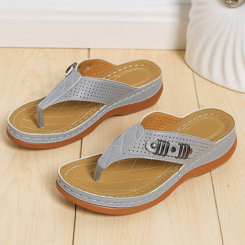 LP | Modern, lightweight sandals
