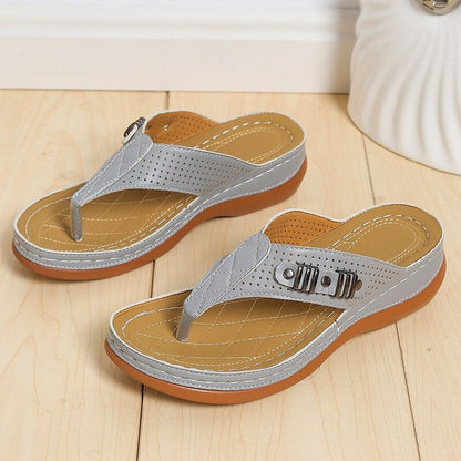 LP | Modern, lightweight sandals