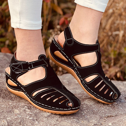 LP | Lively and light sandals