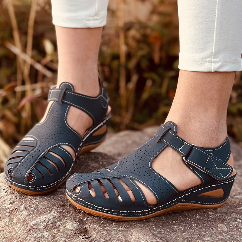 LP | Lively and light sandals
