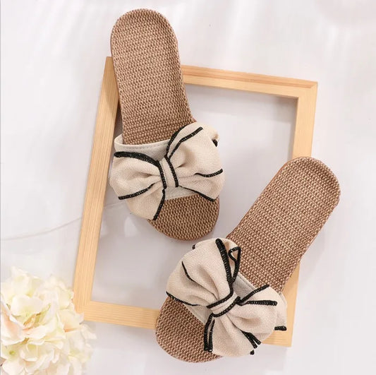 LUCY | Non-slip sandals with bow