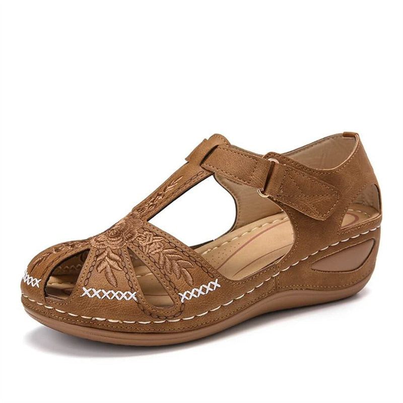 LP | Lively and light sandals