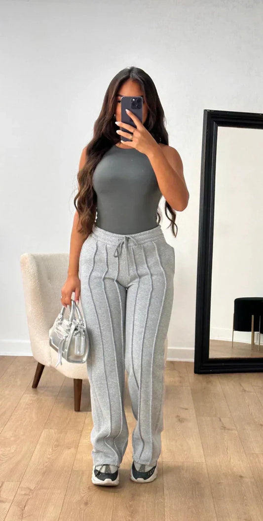 Casual pants-with-wide-legs-for-ladies