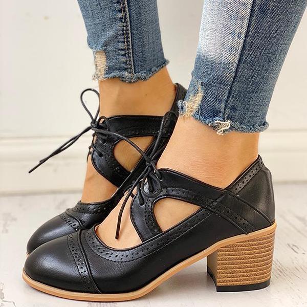 LP | Retro lace-up shoes with cut-outs