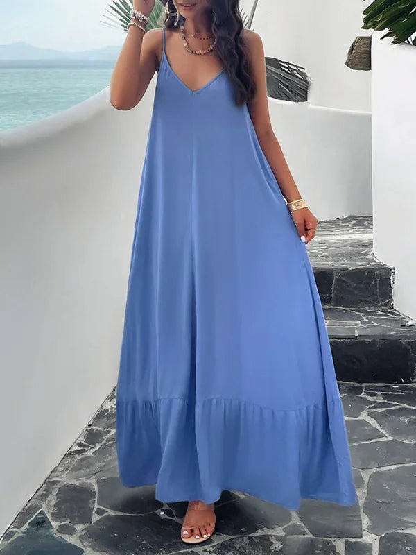 LP | Sleeveless long dresses with pleats in solid color.