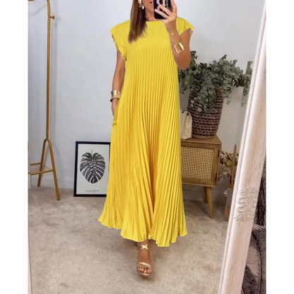 LP | Simple dress with pleats
