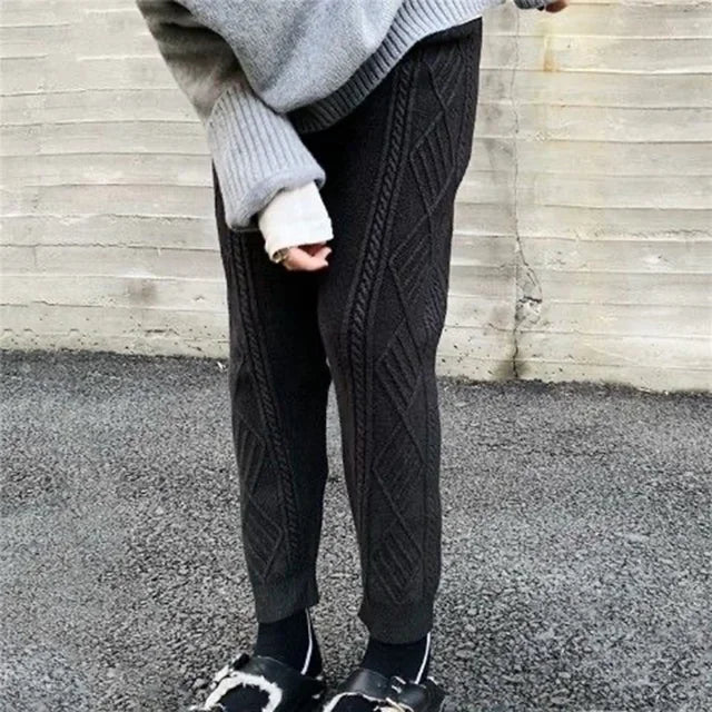 Elegant patterned pants for ladies