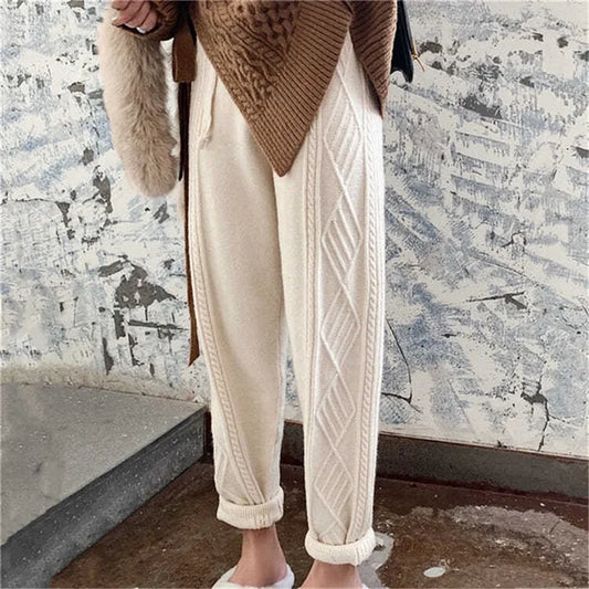 Elegant patterned pants for ladies