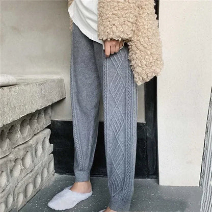 Elegant patterned pants for ladies