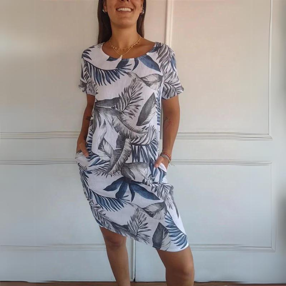 LP | Comfortable dress with round neckline