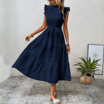 LP | Detailed dress with fabric belt