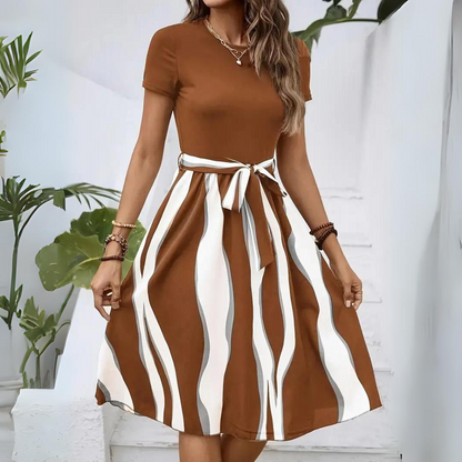 LP | Printed summer dress with fabric belt