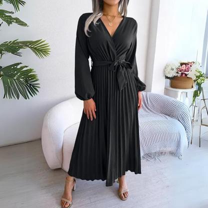 LP | Elegant dress with fabric belt