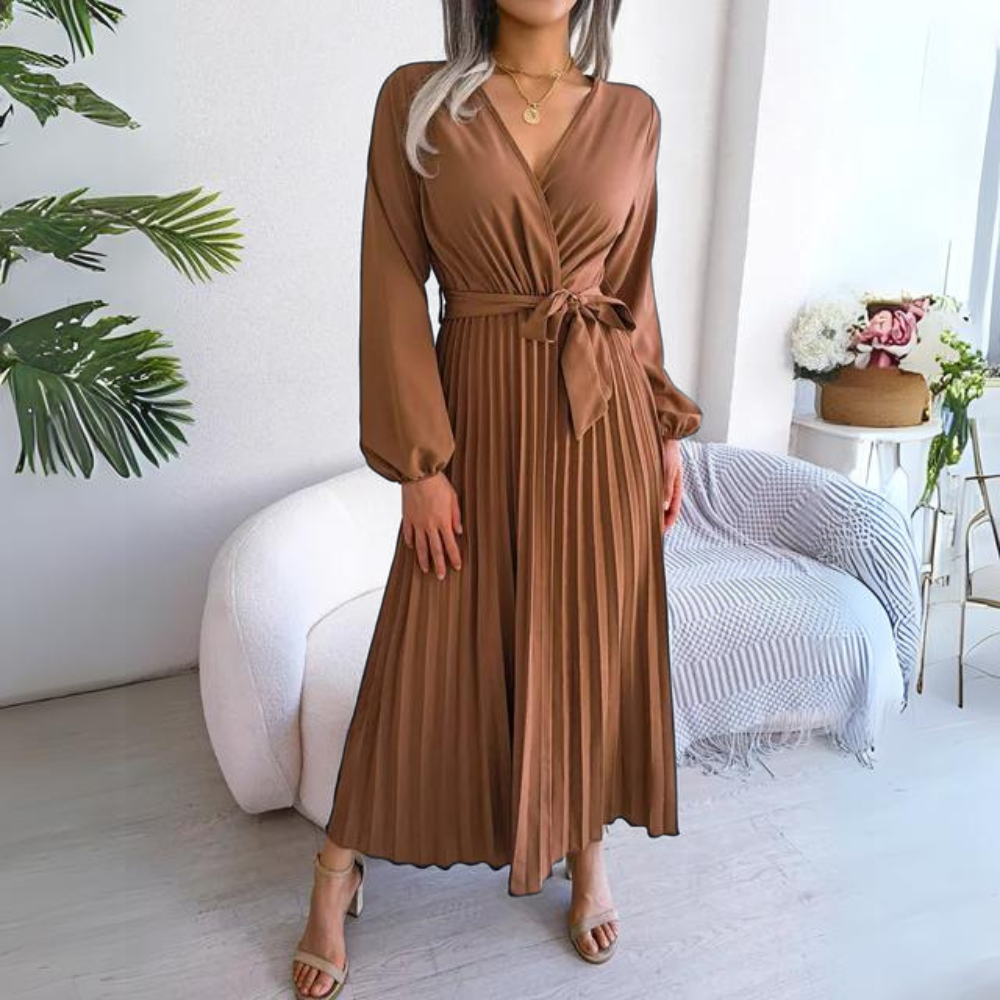 LP | Elegant dress with fabric belt