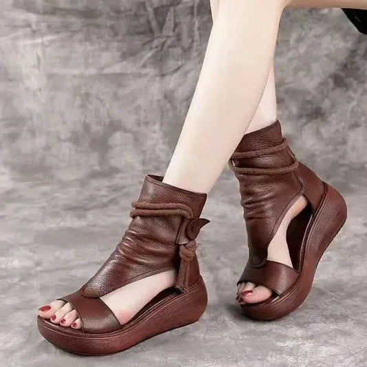 LP | Urban, casual and fashionable explorer sandals