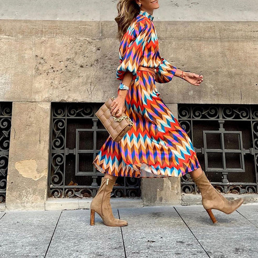 LP | Midi dress with colorful print
