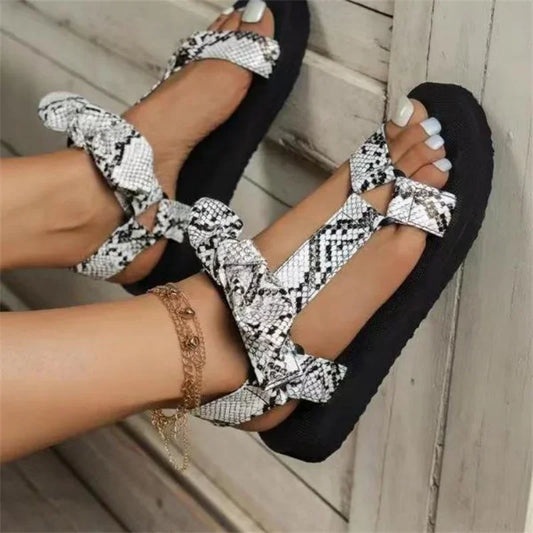 DELIA | Flat leopard print summer sandals
