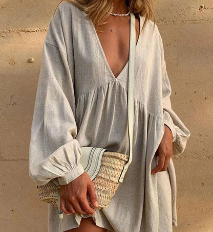 LP | Casual V-neck dress with pleated lantern sleeves