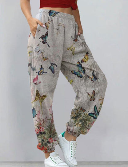 Printed pants chic and elegant