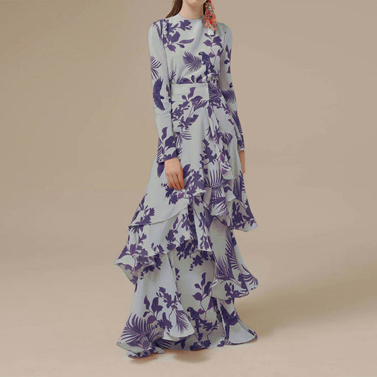 LP | Fashionable dress with ruffles