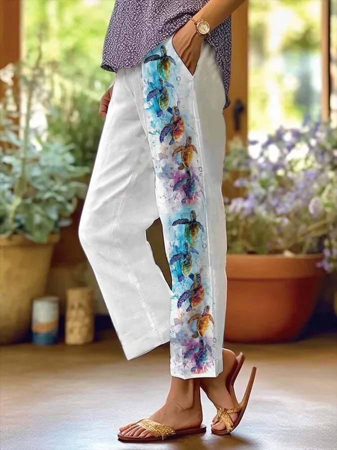 Trendy and timeless Pants
