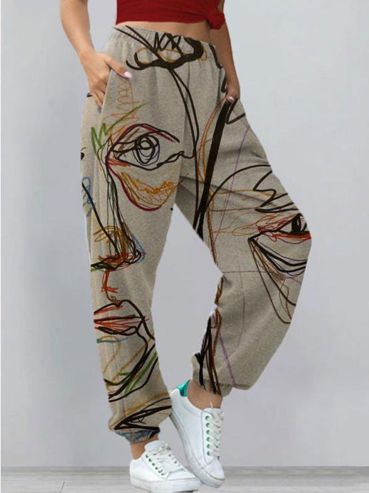 Printed pants chic and elegant