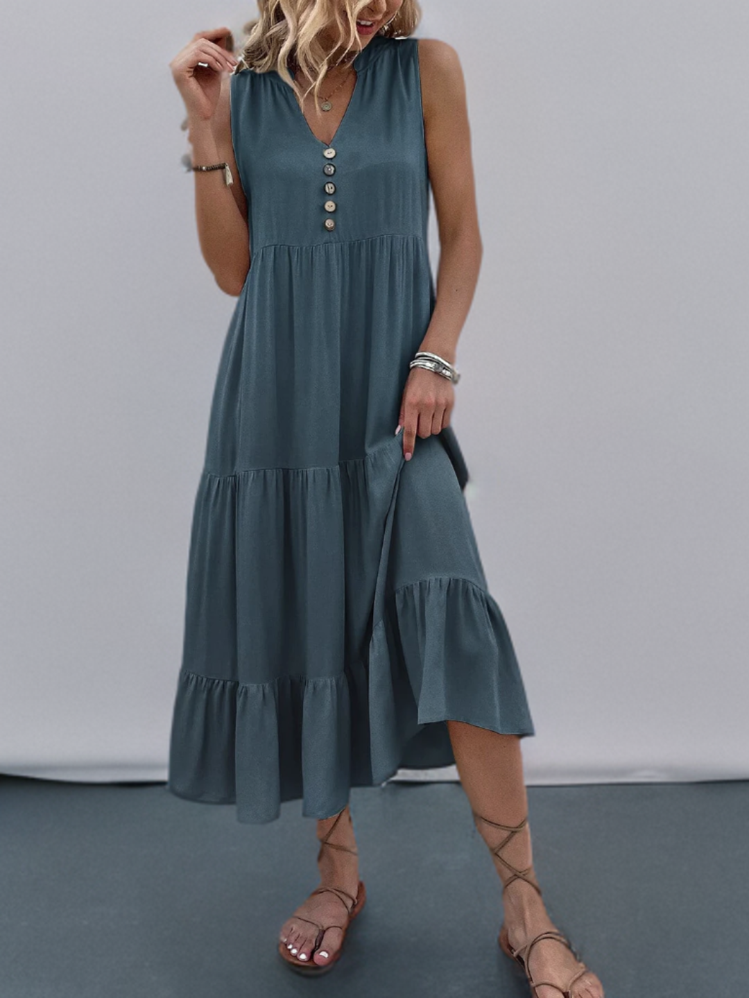 LP | Dress with ruffle hem and ruffle sleeves