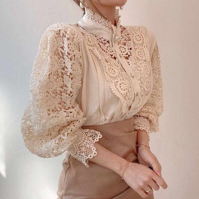 Louis Blouse | Classic, elegant and super cute!