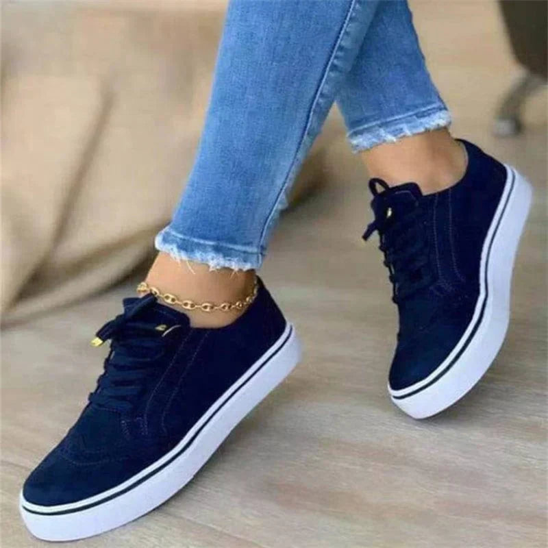 LP | Comfortable and airy sneakers