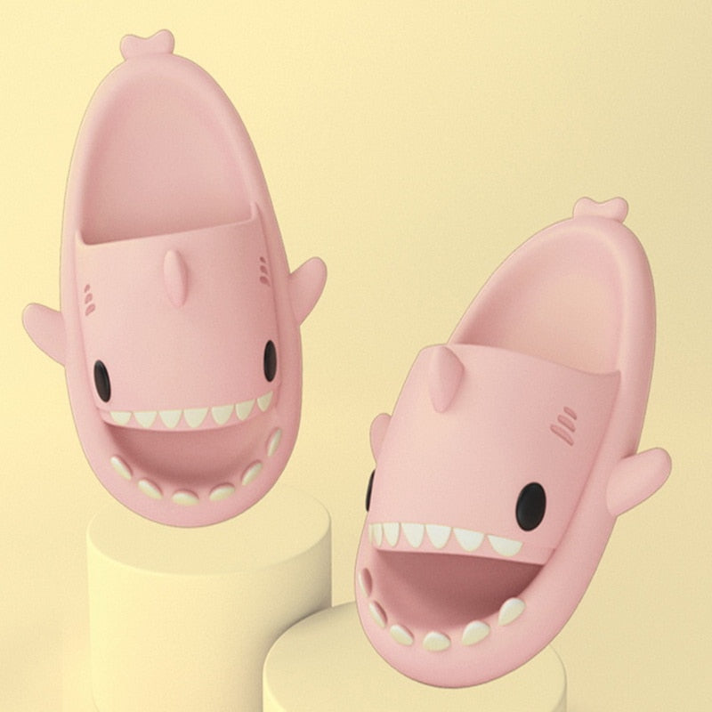 SharkToes™ : Sandals with shark design